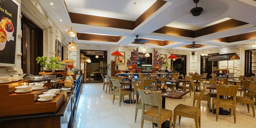 Whiz Dining Room at Grand Whiz Hotel Nusa Dua